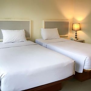 J Two S Pratunam Hotel